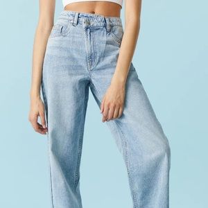 Refuge Cross Front Wide Leg Jean